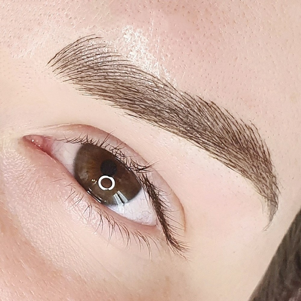 Brows-Zuerich-Augenbrauen